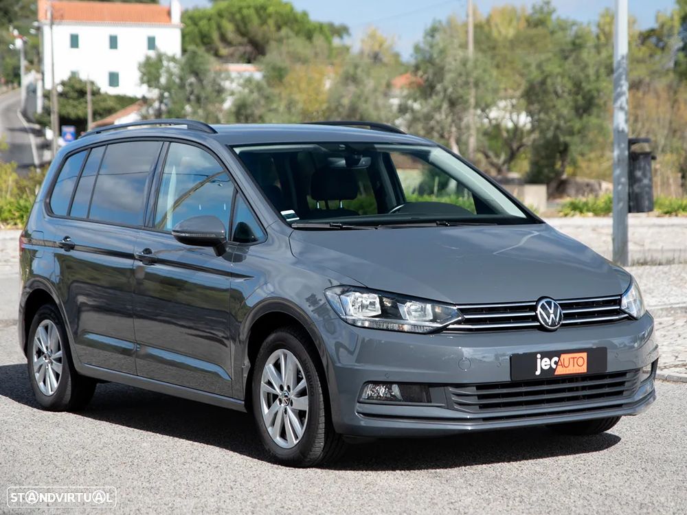 Volkswagen Touran 2021 photo 2