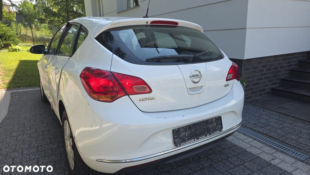 Opel Astra 1.7 CDTI DPF ecoFLEX TourerStart/Stop Design Edition - 6