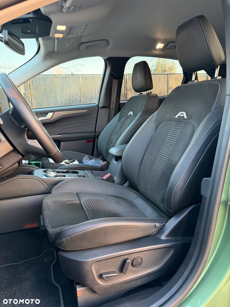 Ford Kuga 2.5 FHEV AWD Active eCVT - 21