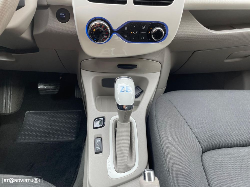Renault Zoe - 25
