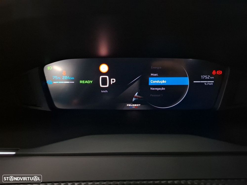 Peugeot e-2008 54 kWh Allure - 15