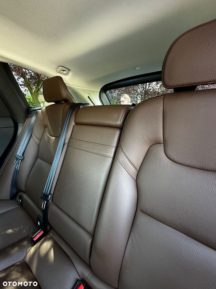 Volvo XC 60 D4 Inscription - 19