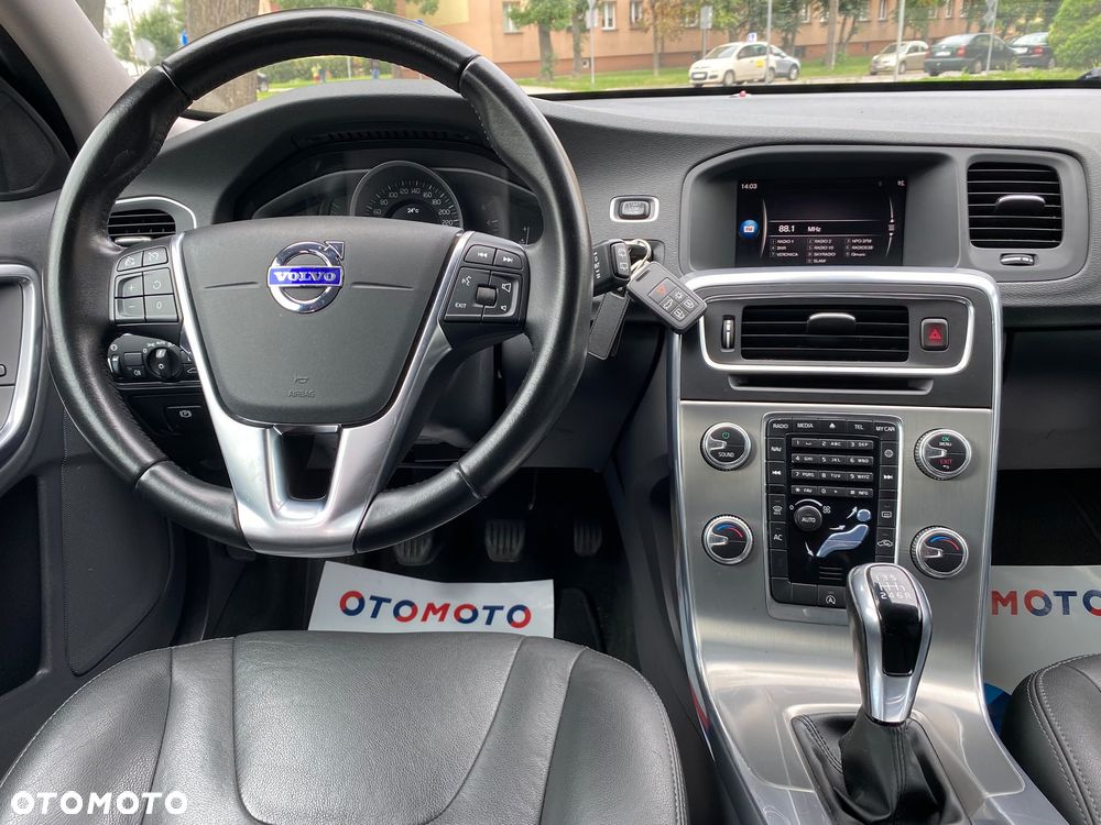 Volvo V60 D3 Drive-E Kinetic - 8