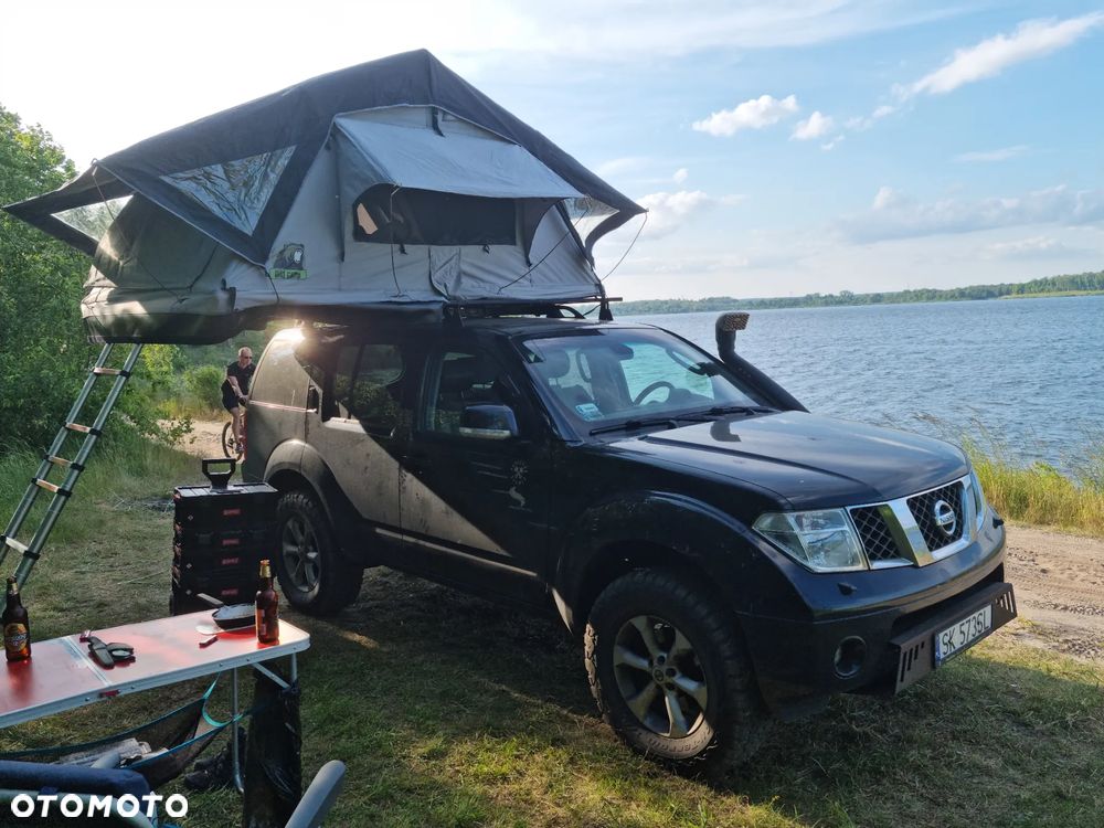 Nissan Pathfinder 2.5 D LE - 1