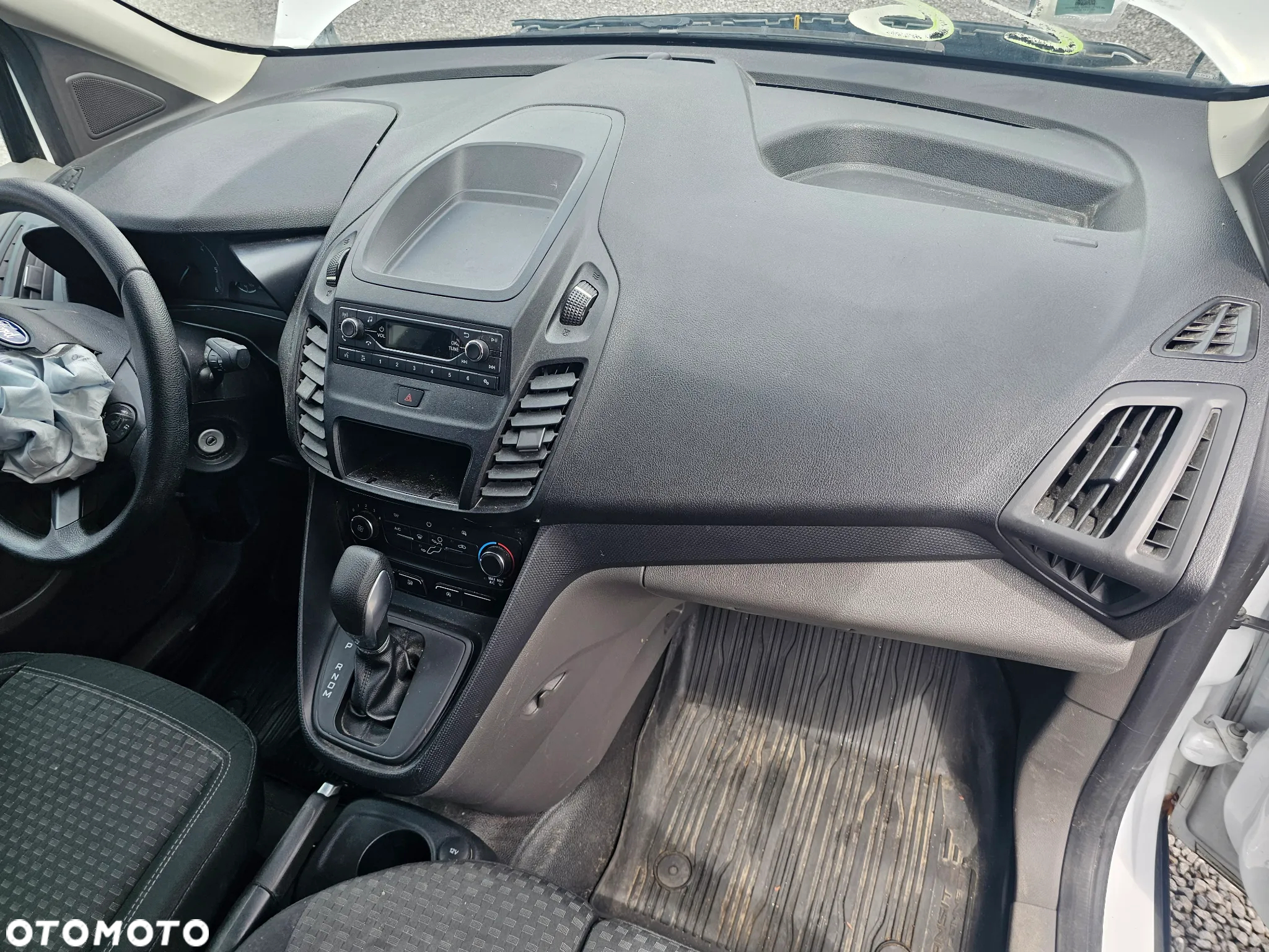 Ford Transit Connect - 12