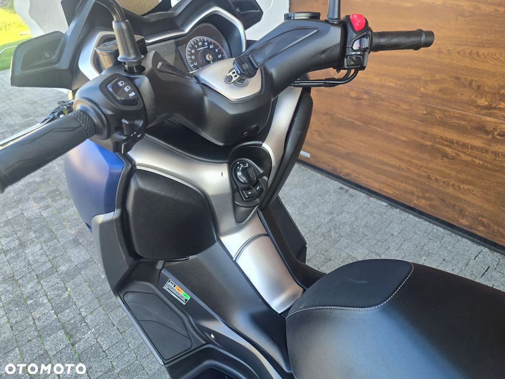 Yamaha X-max - 28