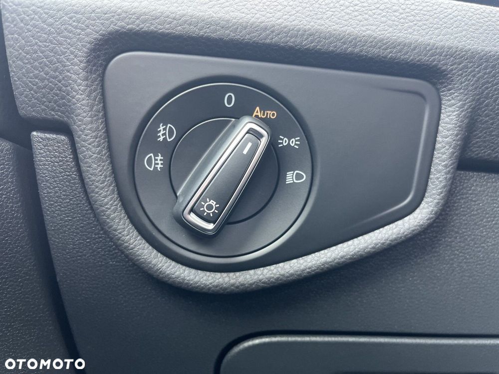 Volkswagen Touran 1.5 TSI EVO Highline - 38