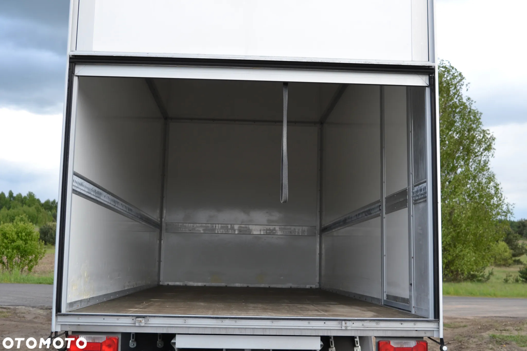 Iveco Daily 72-180 72C18 Kontener izotermiczny Izoterma Winda 1000 kg Boczne drzwi SALON PL 65C 50C - 14