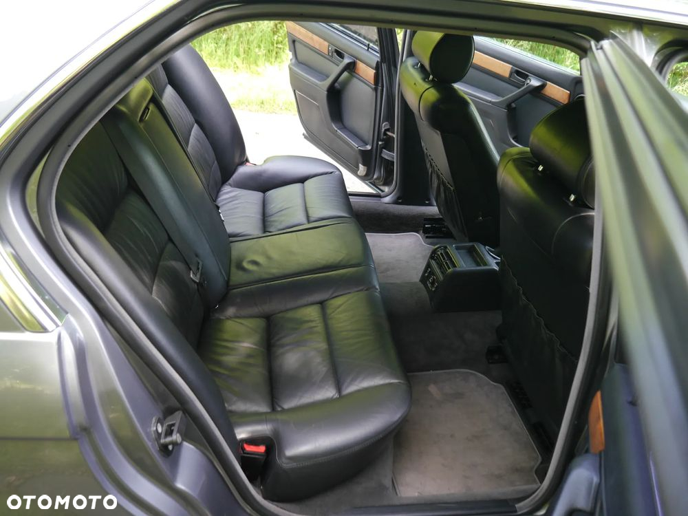 BMW Seria 7 - 16