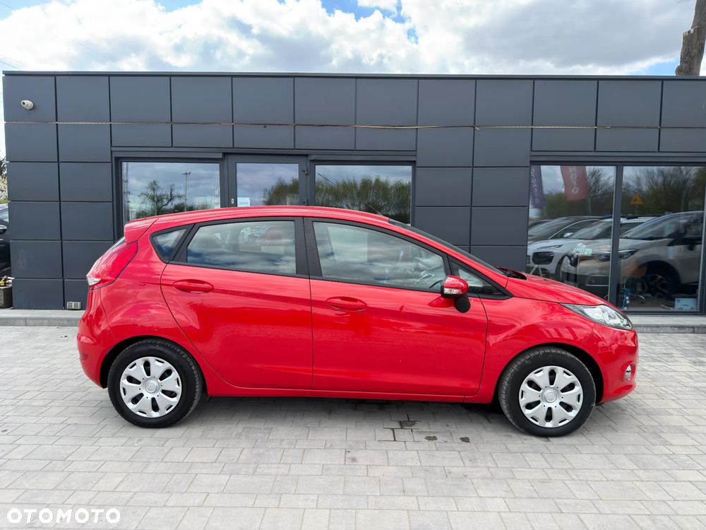 Ford Fiesta 1.6 TDCi Titanium - 24