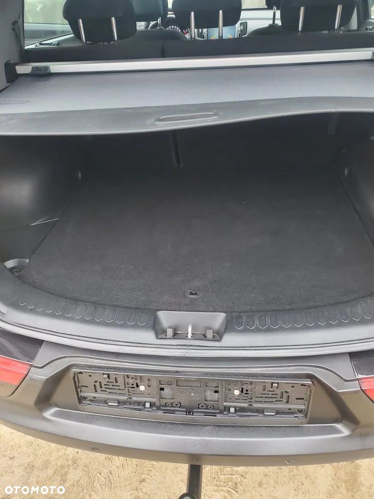 Kia Sportage 1.6 GDI S 2WD - 11