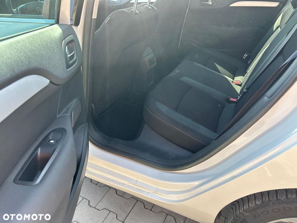 Citroën C4 1.6 HDi Exclusive - 16