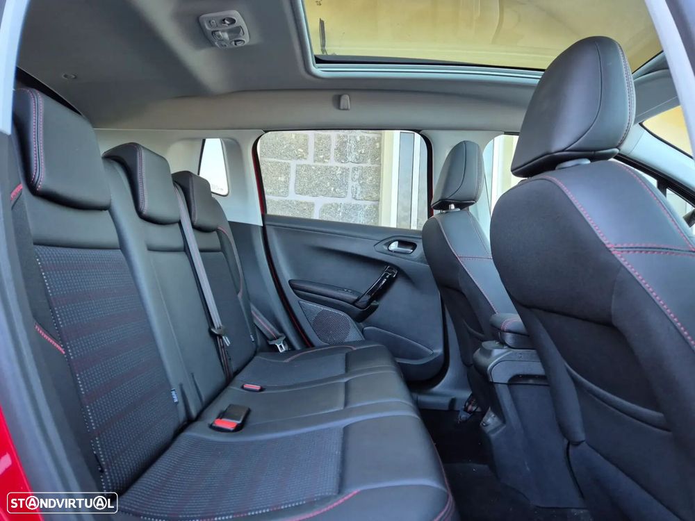 Peugeot 2008 - 9