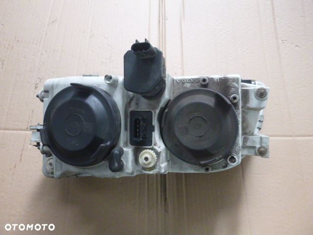 LAMPA PRAWY PRZÓD PRAWA PRZEDNIA VOLVO S40 LIFT - 19