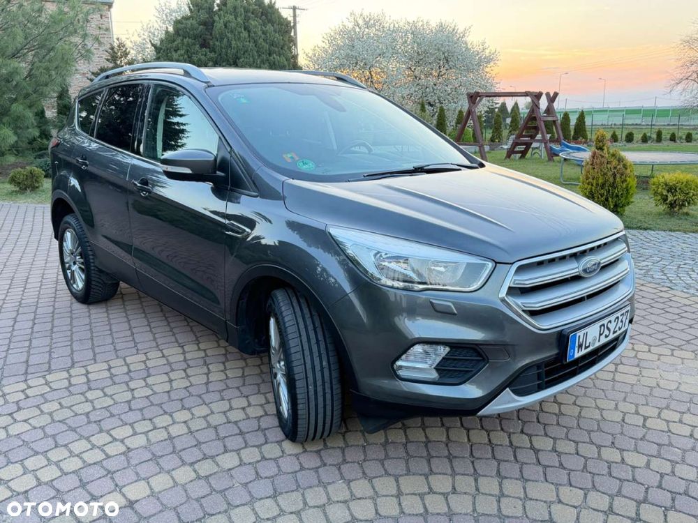 Ford Kuga - 38