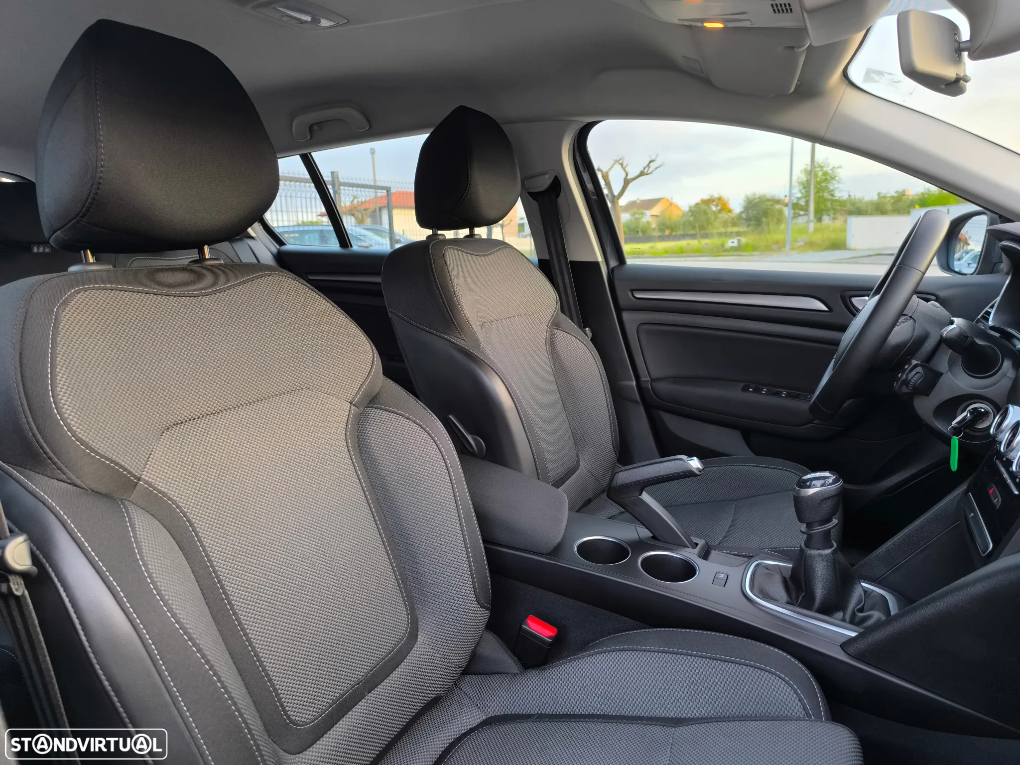 Renault Mégane Sport Tourer 1.5 Blue dCi Equilibre - 29