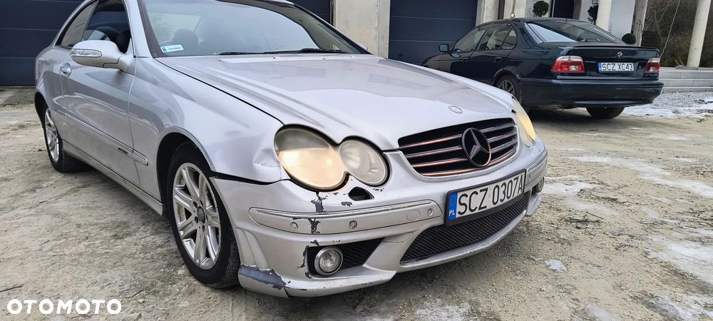 Mercedes-Benz CLK - 4