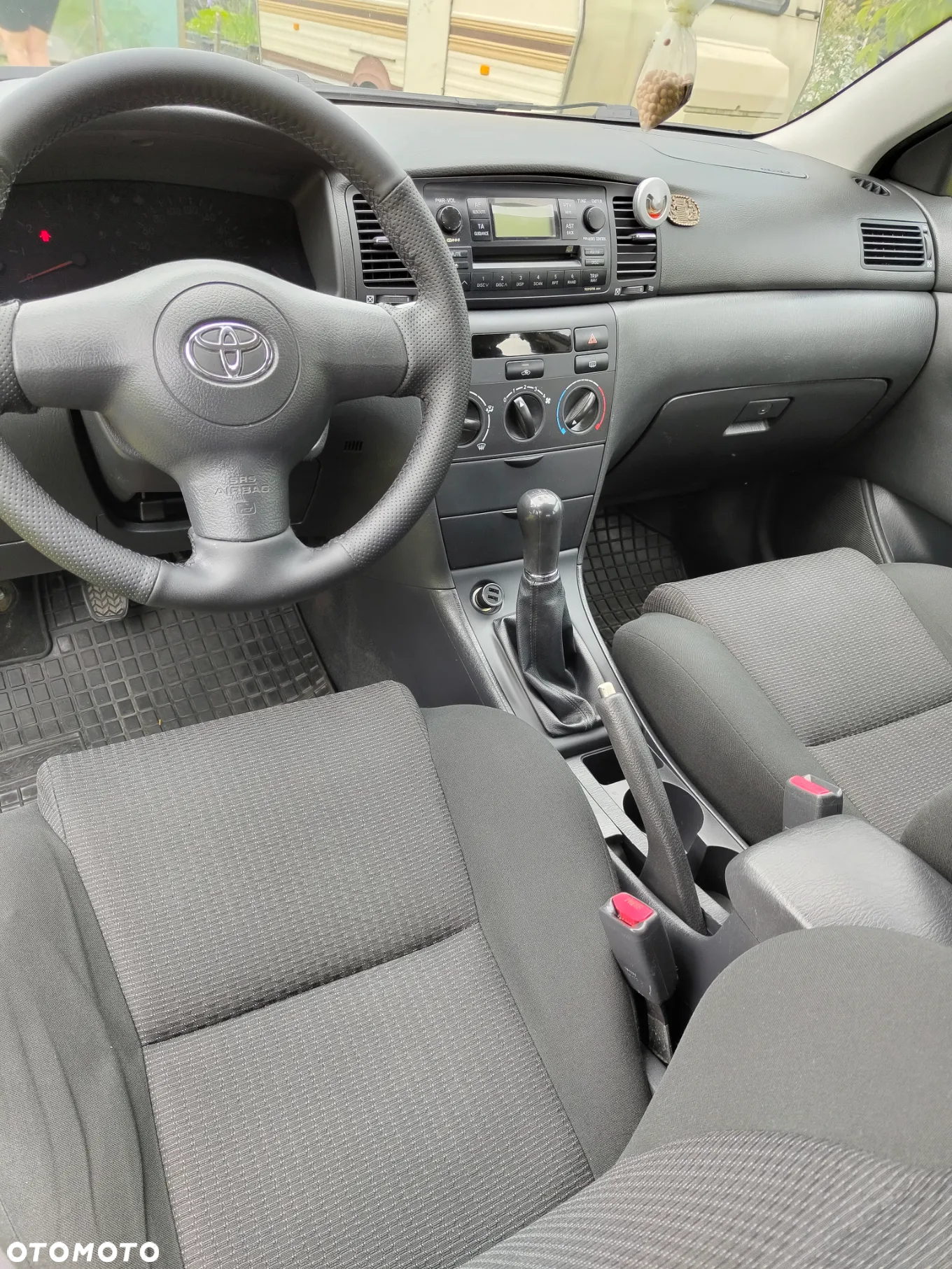 Toyota Corolla - 10