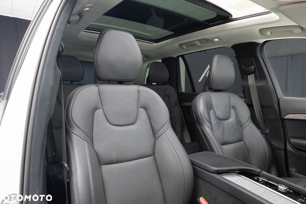 Volvo XC 90 T8 AWD Recharge Ultimate Dark - 35