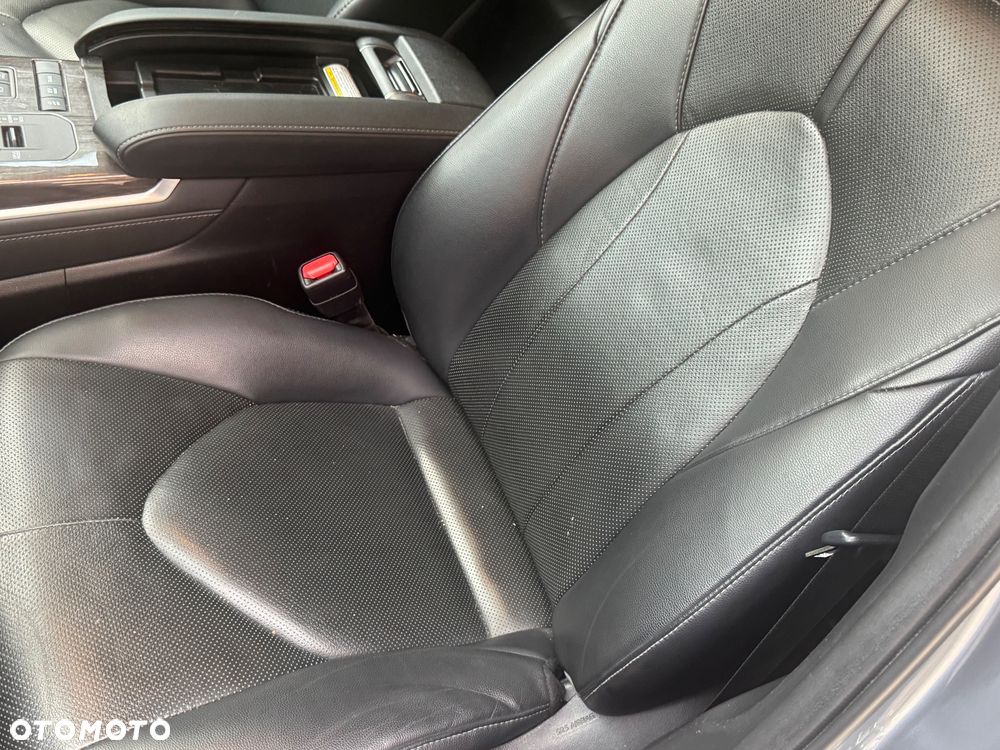 Toyota Highlander 2.5 Hybrid Executive - 35