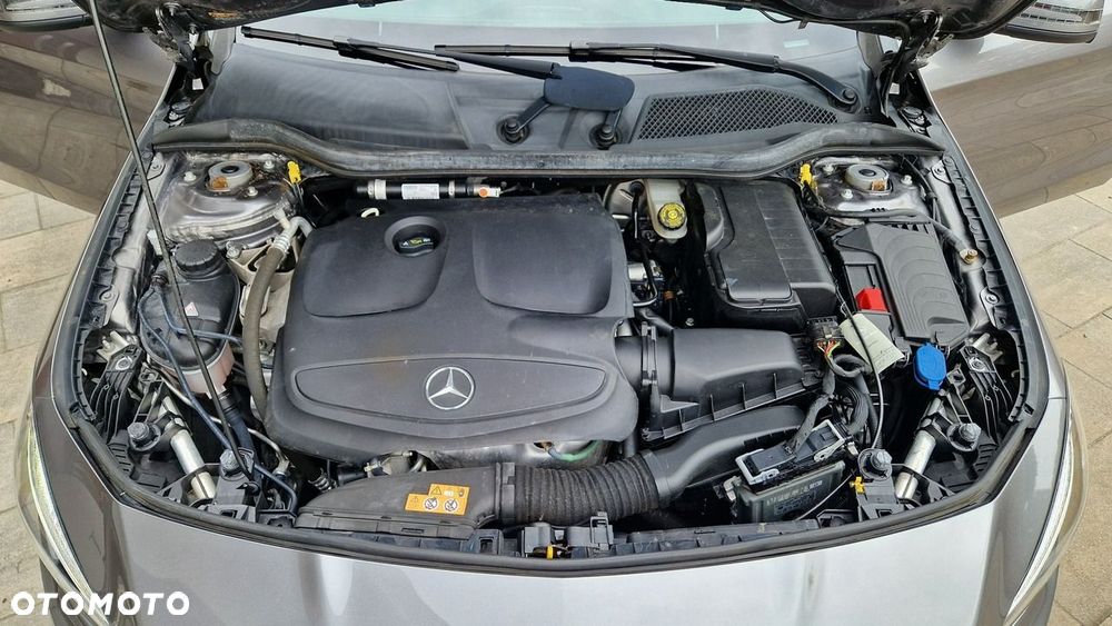 Mercedes-Benz CLA - 13
