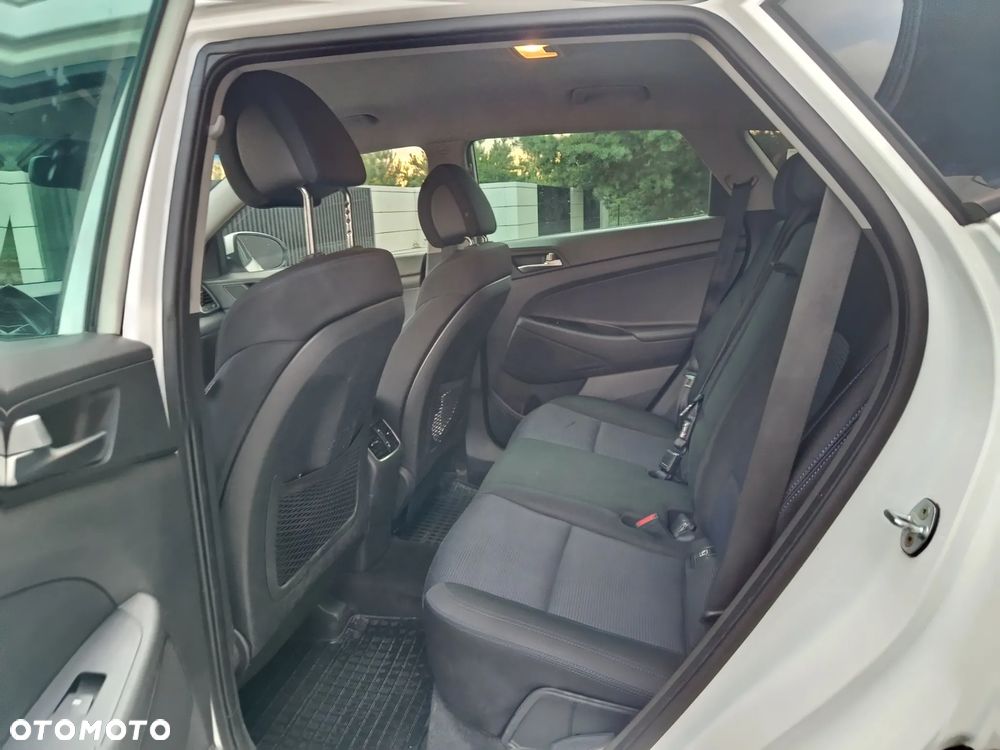 Hyundai Tucson 1.7 CRDI BlueDrive Comfort 2WD - 27