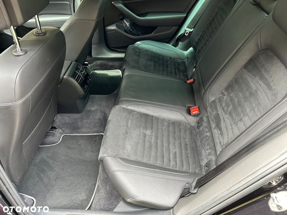 Volkswagen Passat - 2