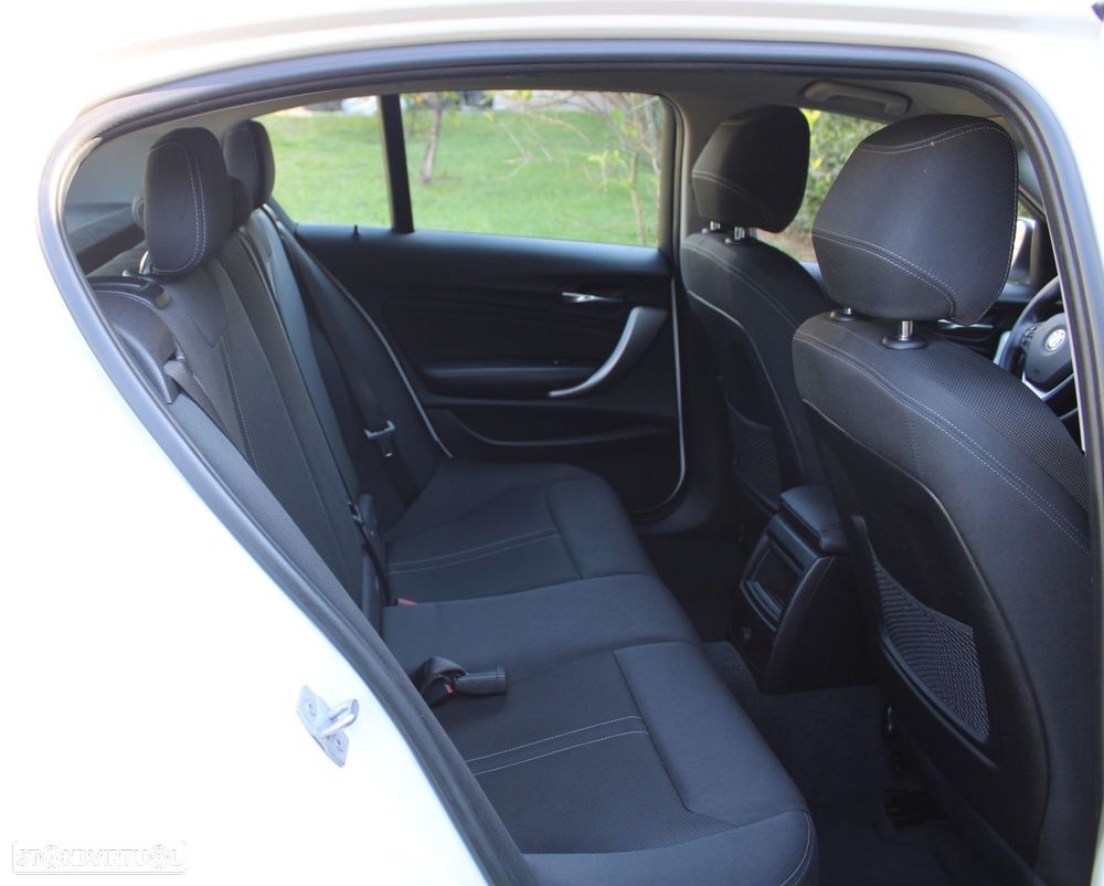 BMW 116 d Line Urban Auto - 39