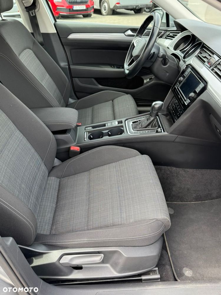 Volkswagen Passat 2.0 TDI EVO Business DSG - 21