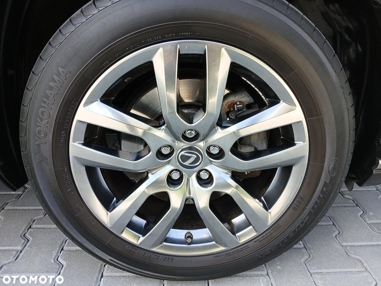 Lexus NX - 28