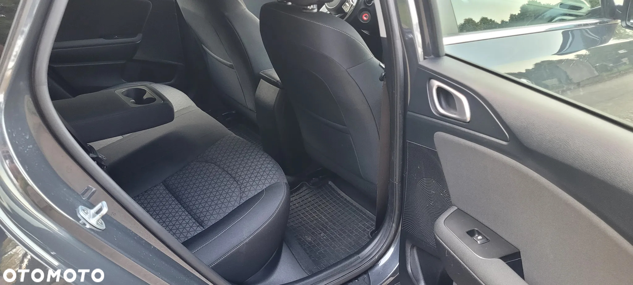Kia Ceed 1.6 CRDi SCR L Business Line - 13