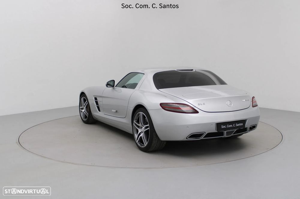 Mercedes-Benz SLS 63 AMG - 7