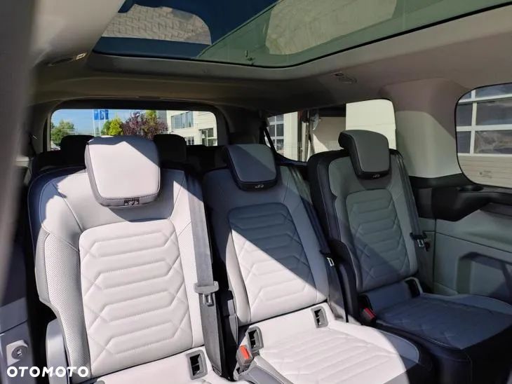 Ford Tourneo Custom - 16