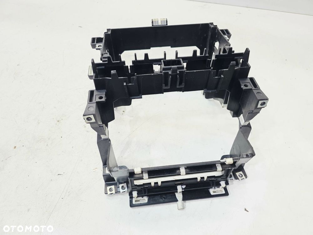 KOSZ 2 DIN AUDI A3 8P LIFT ORYGINAŁ 8P0858005D - 2
