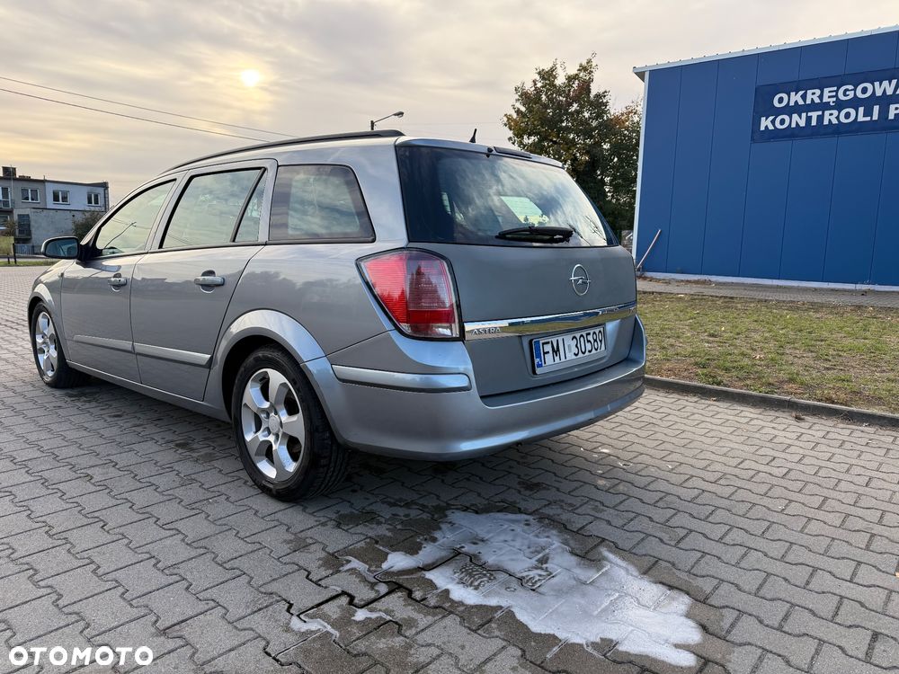 Opel Astra 2004 photo 3