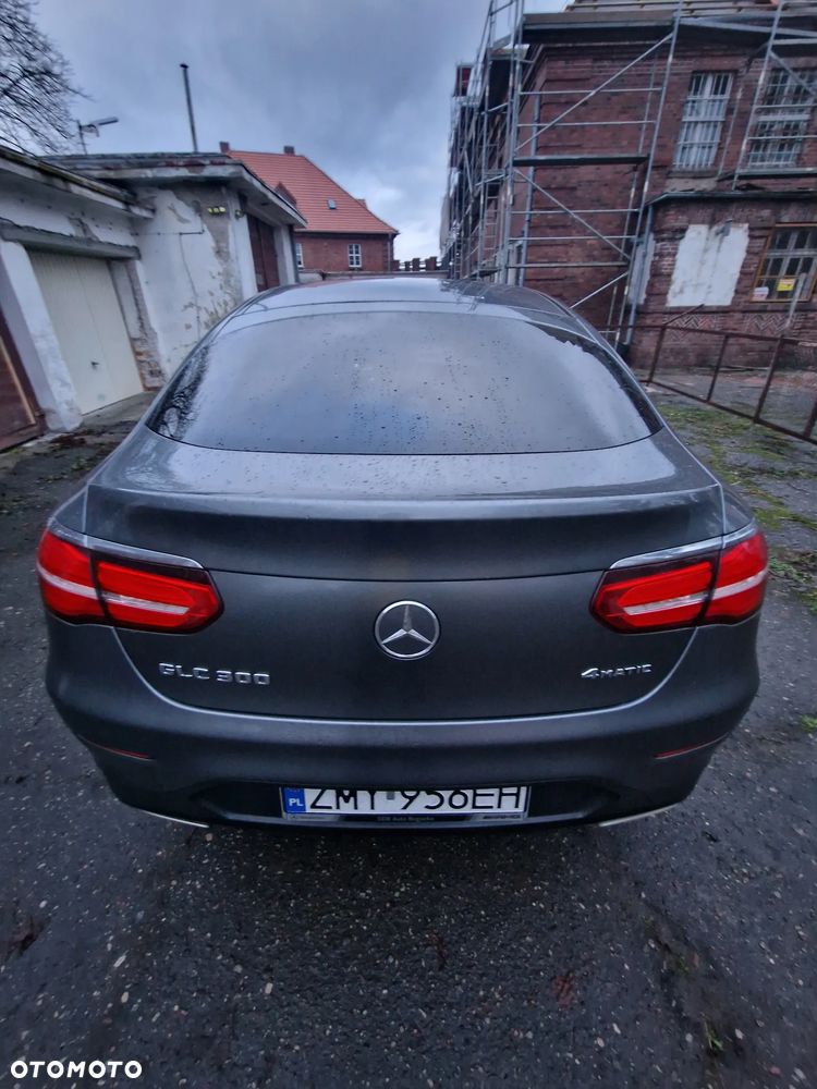 Mercedes-Benz GLC - 13