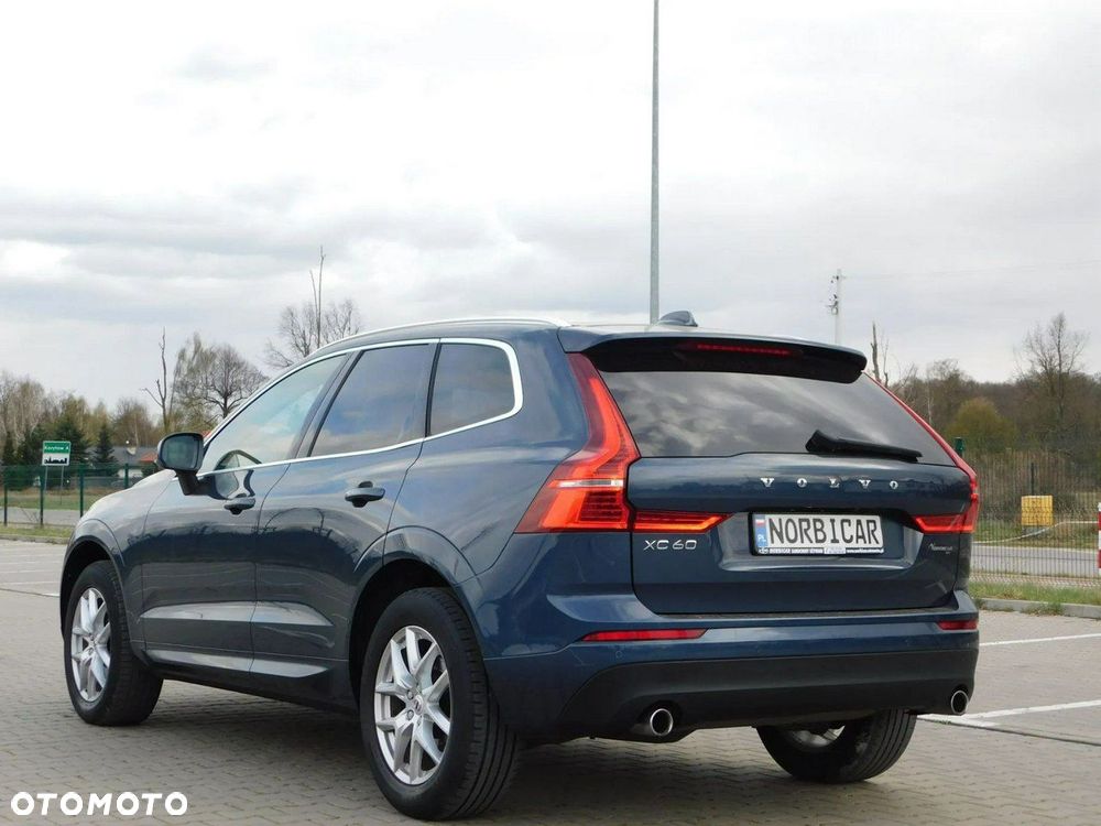 Volvo XC 60 D4 Momentum Pro - 5