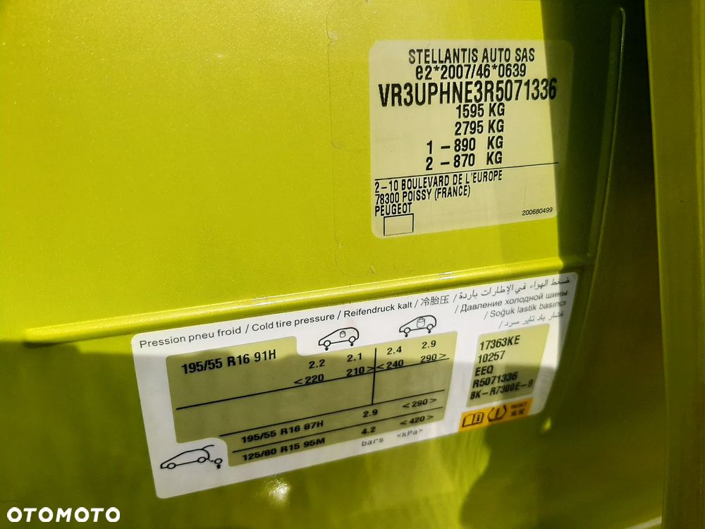 Peugeot 208 1.2 PureTech Allure S&S - 27