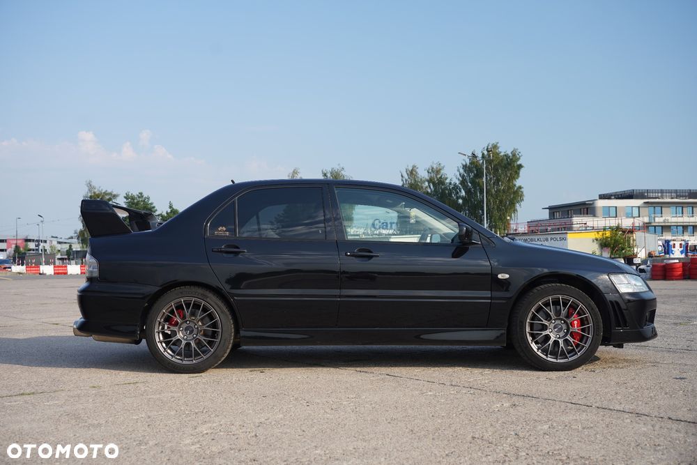 Mitsubishi Lancer Evolution - 5