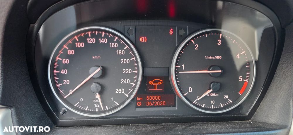BMW Seria 3 318d - 5