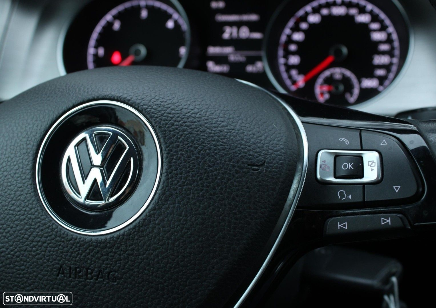 VW Golf Variant 1.6 TDi BlueMotion Confortline - 13