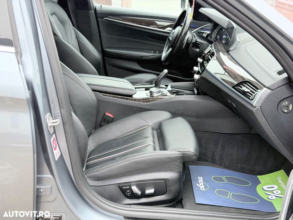 BMW Seria 5 520d Aut. M Sport Edition - 12