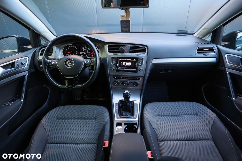 Volkswagen Golf 1.6 TDI BMT Comfortline - 12