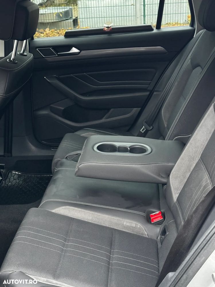 Volkswagen Passat - 14
