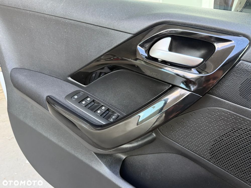 Peugeot 208 PureTech 110 Stop & Start EAT6 Allure - 27