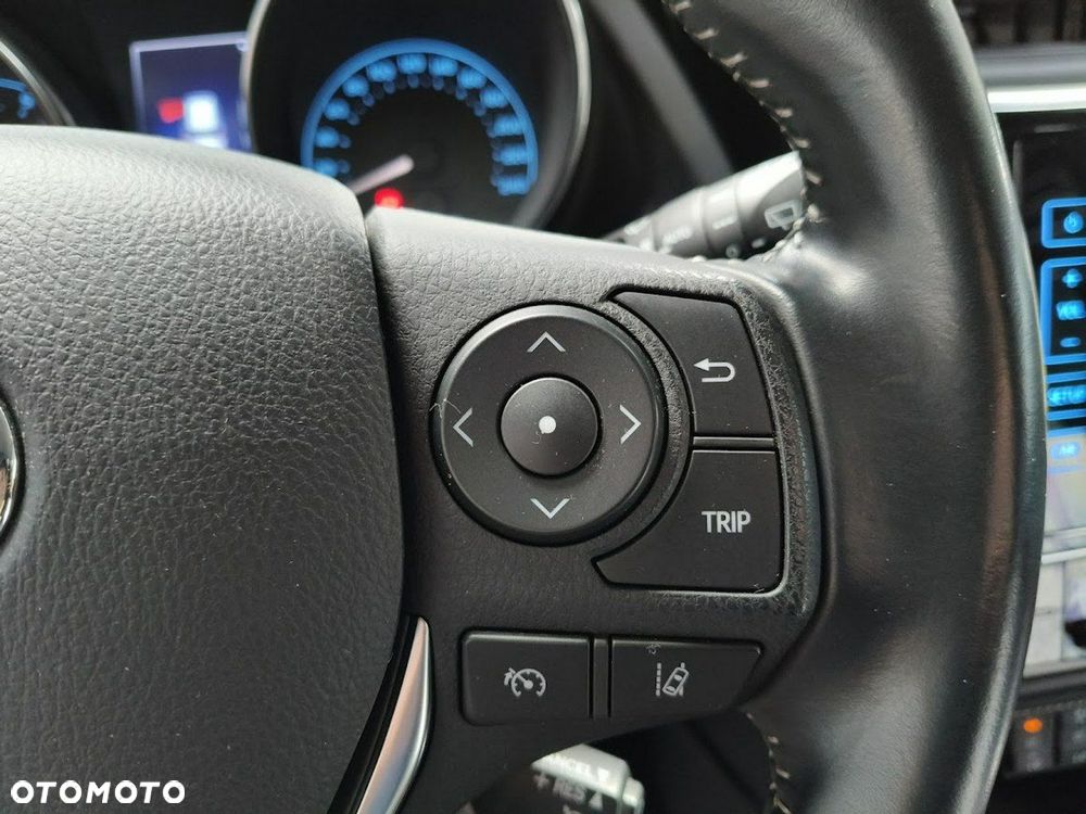 Toyota Auris 1.2 Turbo Team Deutschland - 19