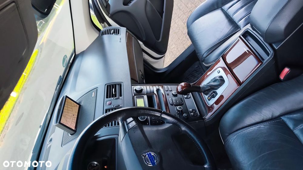 Volvo XC 90 D5 AWD Geartonic RDesign - 23