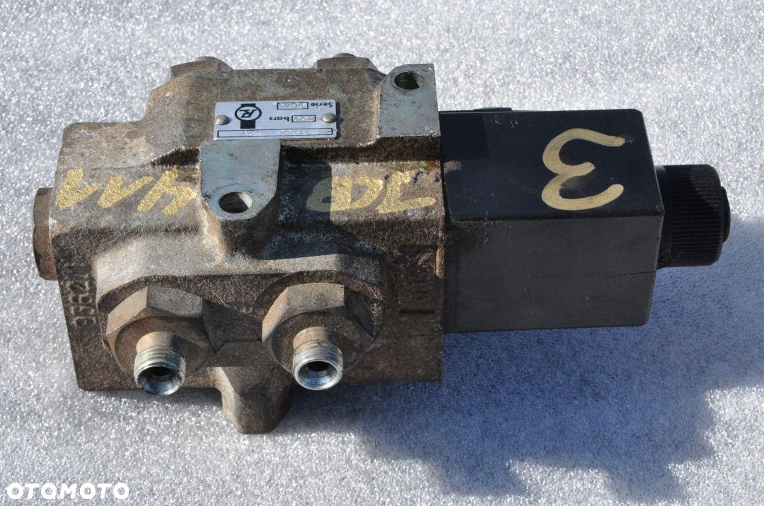 ROZDZIELACZ ZAWÓR JCB 411 97R M9362 - 3