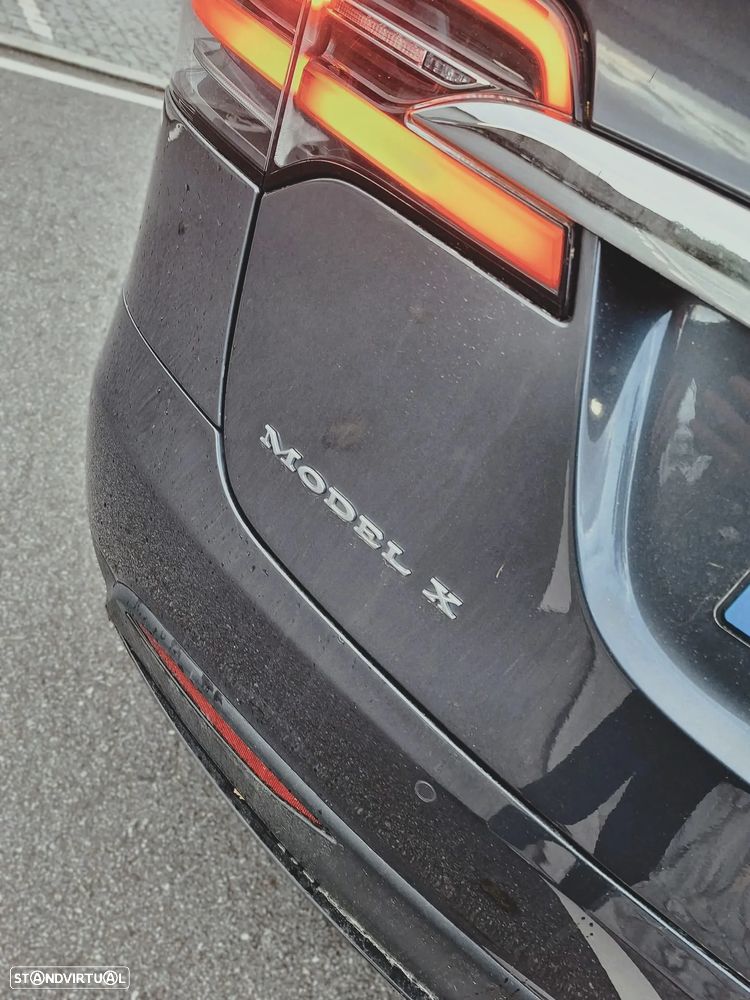 Tesla Model X 100D - 9