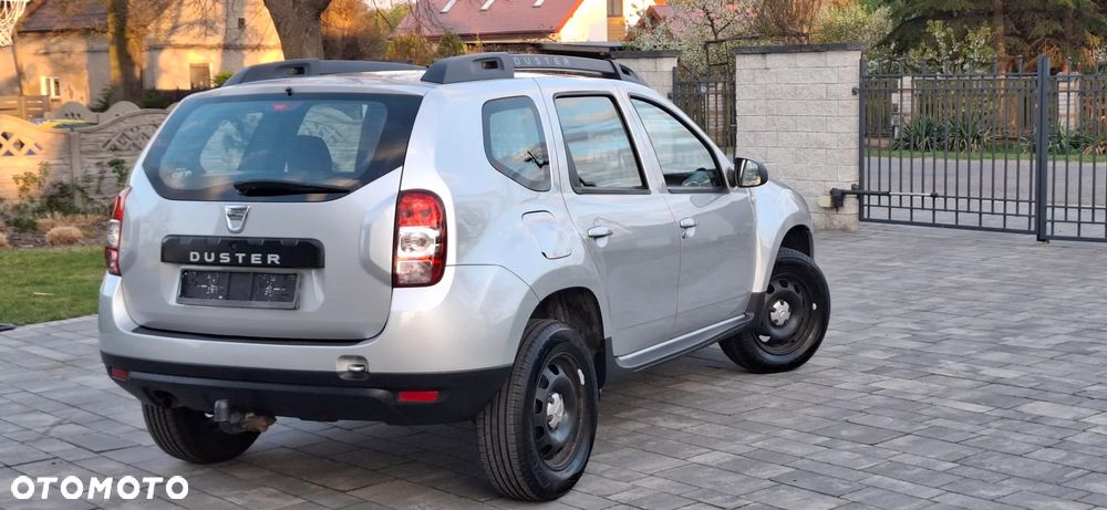 Dacia Duster 1.6 16V 105 4x2 Essentiel - 4